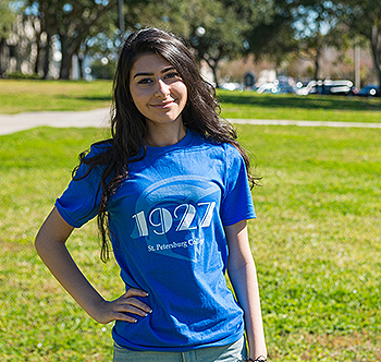 SPC student wearing a SPC 1927 t-shirt