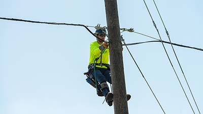 SPC partners with Duke Energy to showcase lineworker skills and safety